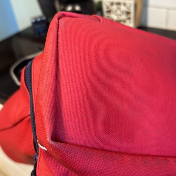 Vineyard vines “For target” red beach bag! - Picture 16 of 16